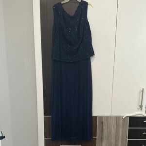 Women’s Elegant Navy Blue Sleeveless Dress